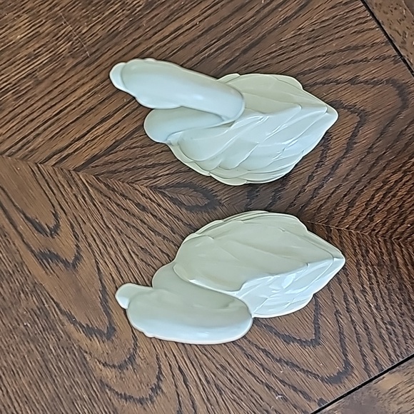 8" White Swans, S/2 - Picture 6 of 11